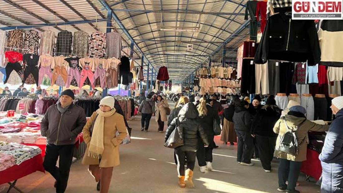 Cuma Pazarı yine hareketliydi