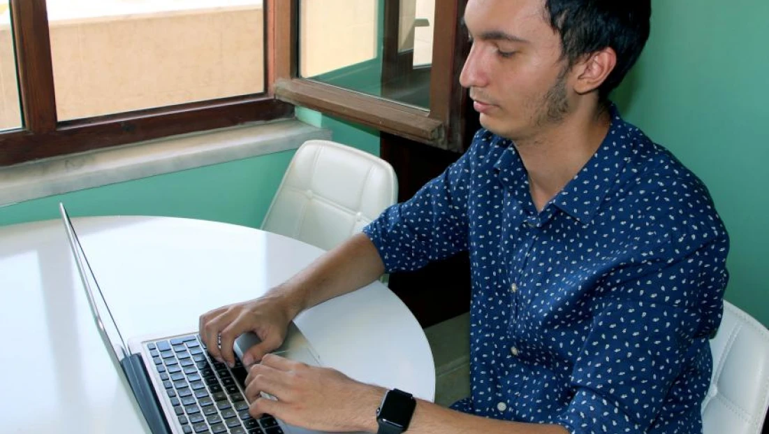 Lise öğrencisi Apple'ın yeni bir güvenlik açığını buldu