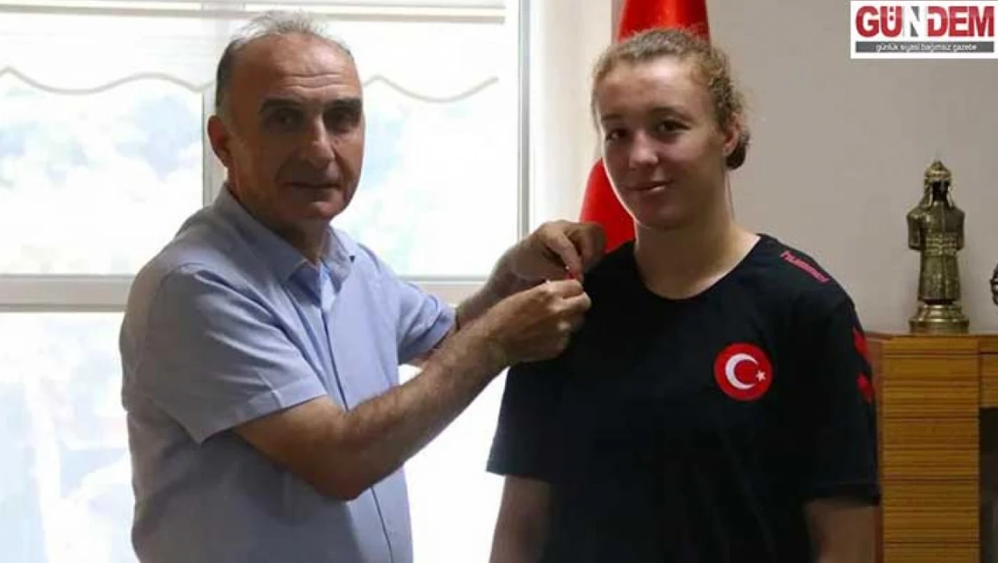 Milli Güreşçi Eylem Engin’den büyük başarı