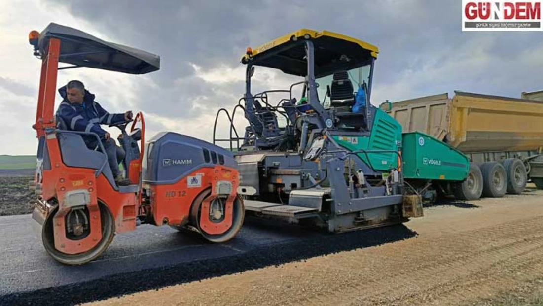 Sezer, “Köylerimizi grup yollarından başlayarak sıcak asfaltta buluşturmak istiyoruz”