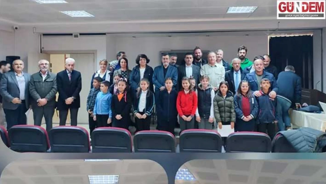 Uzunköprü’de “Kırk Hadis Yarışması” öğrencilere tam not