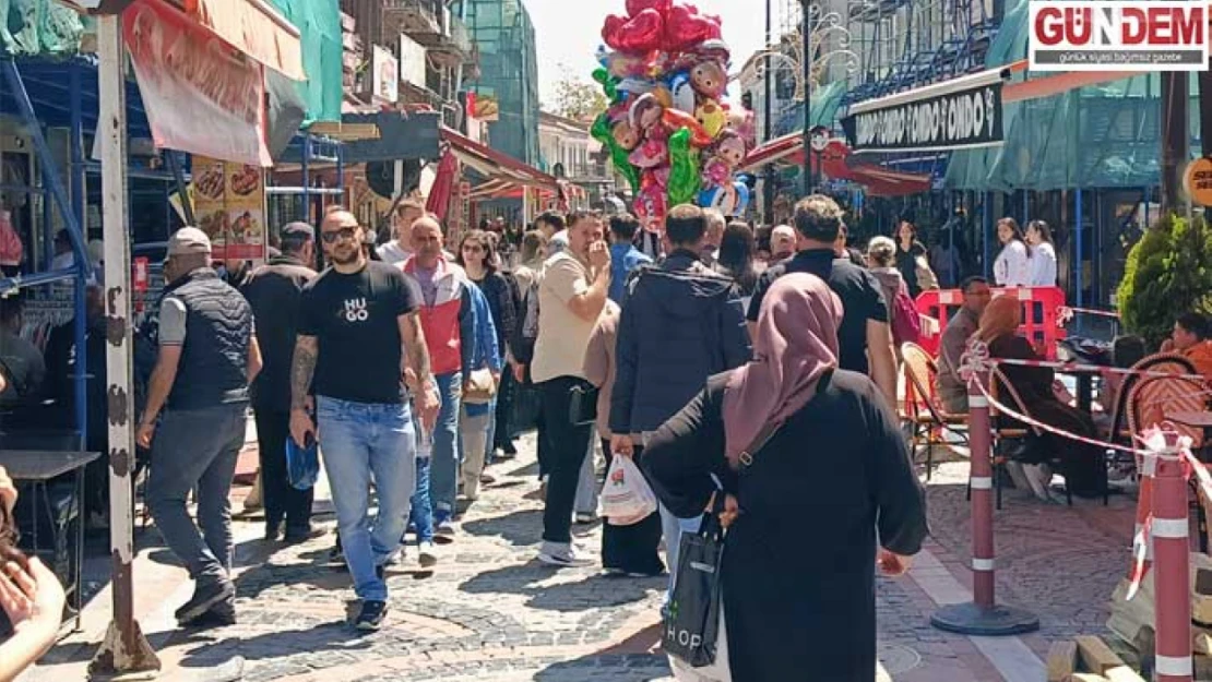 1 Mayıs'ta sokaklar şenlendi