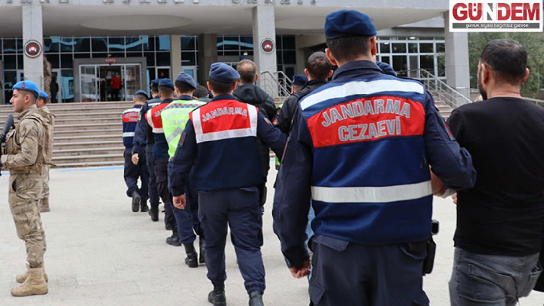 16 terör örgütü üyesi sınırda yakalandı