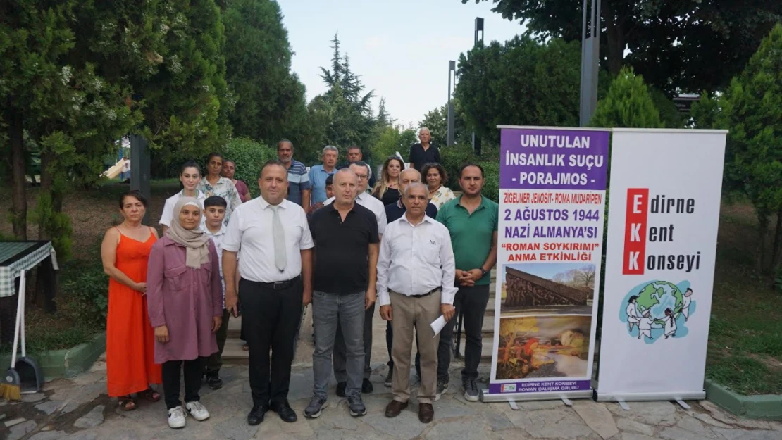 1944'te Auschwitz kampında öldürülen Romanlar unutulmadı