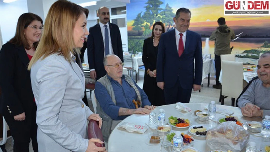 Aile ve Sosyal Hizmetler Müdürlüğü iftar programı düzenledi