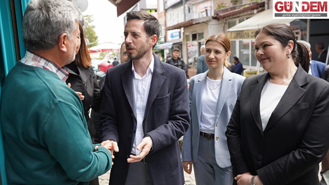 AK Parti Edirne'deki seçim çalışmaları kapsamında esnaf ziyareti gerçekleştirdi