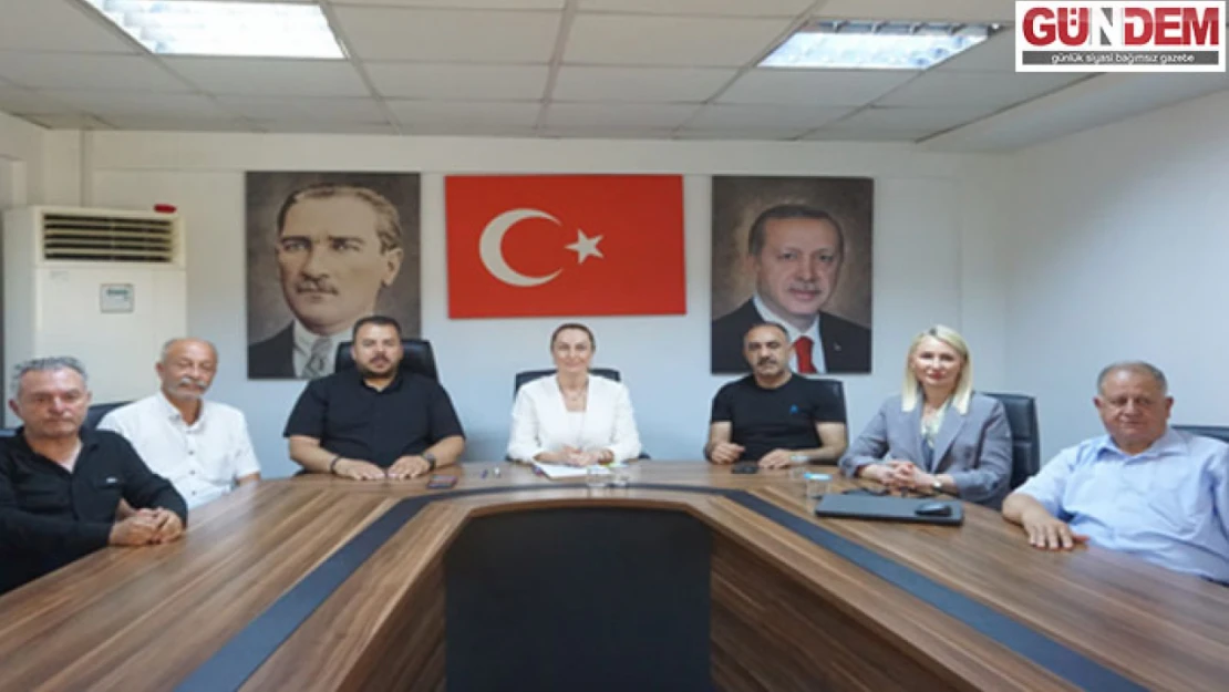 AK Partili Meclis üyeleri Akın'a seçim vaatlerini hatırlattı