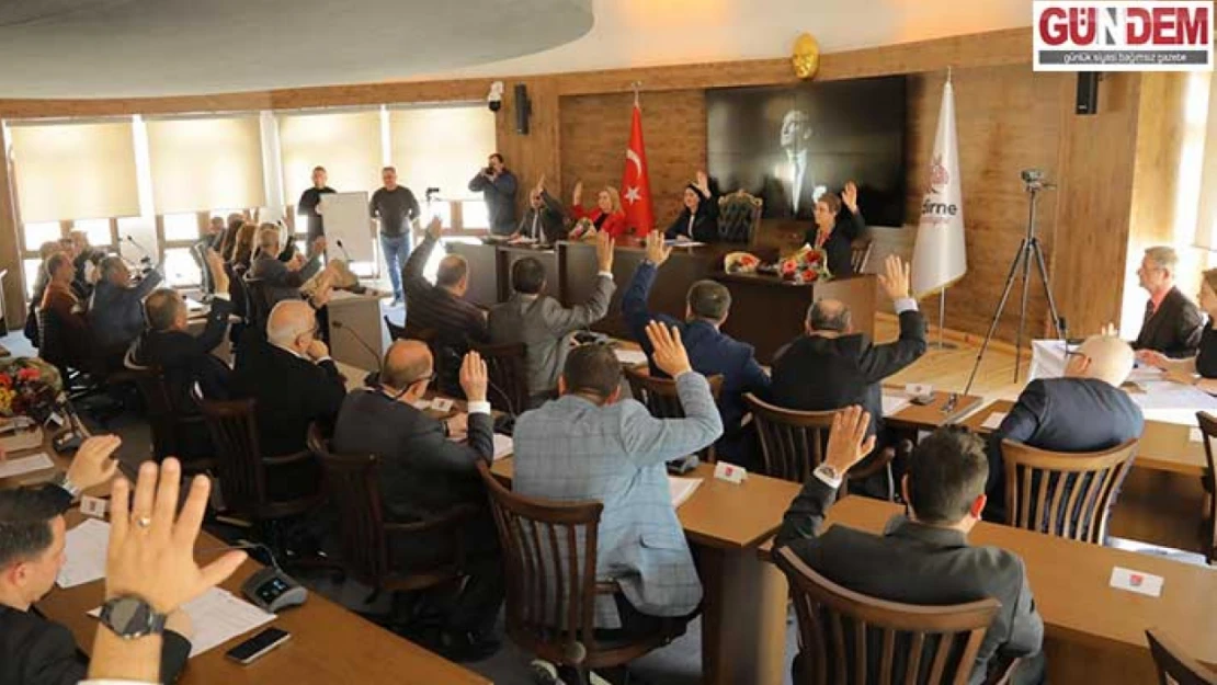 Başkan Akın, 65 Yaş Üstü Vatandaşların Ücretsiz Binişlerine Karşı Çıktı