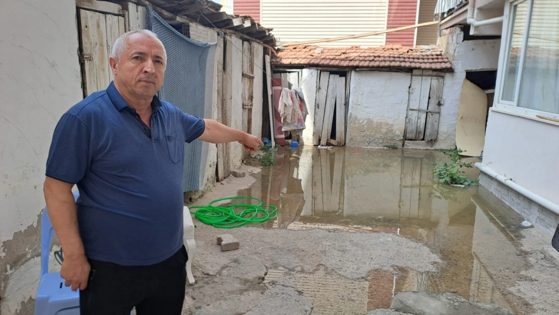 'Belediye Not Alıyor, Ama Çözüm Yok!'