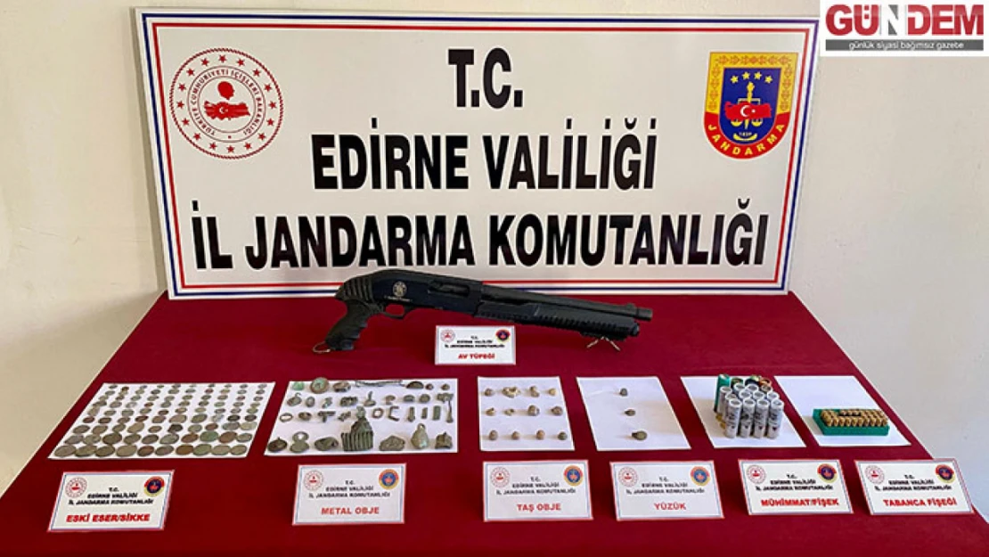 Bir evde 178 tarihi obje ele geçirildi