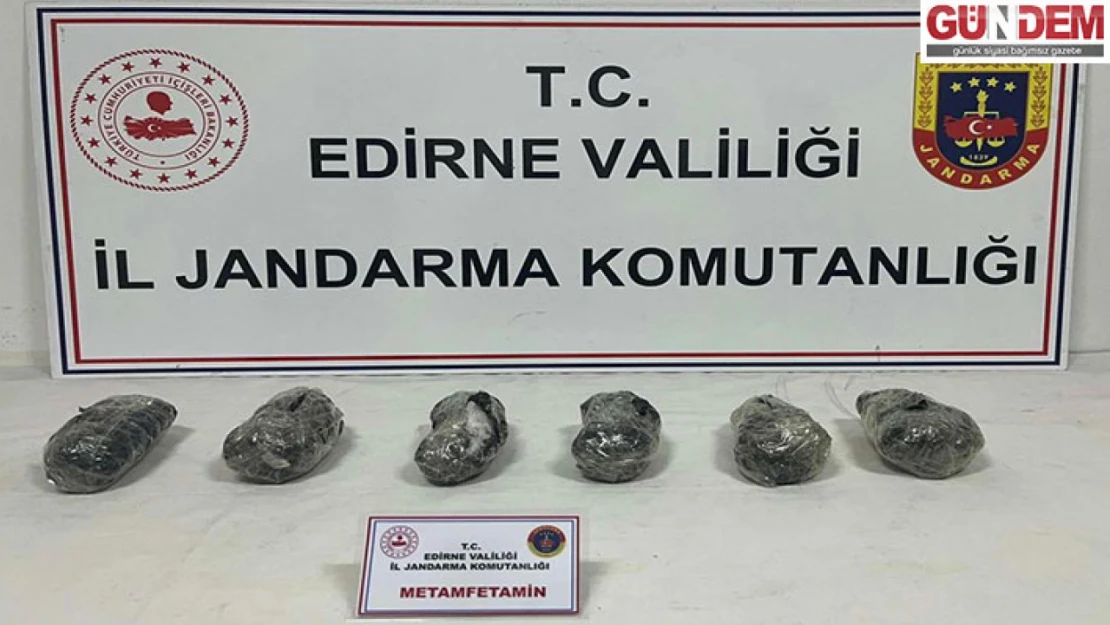 Bulgaristan plakalı otomobilde 3 kilogram uyuşturucu ele geçirildi