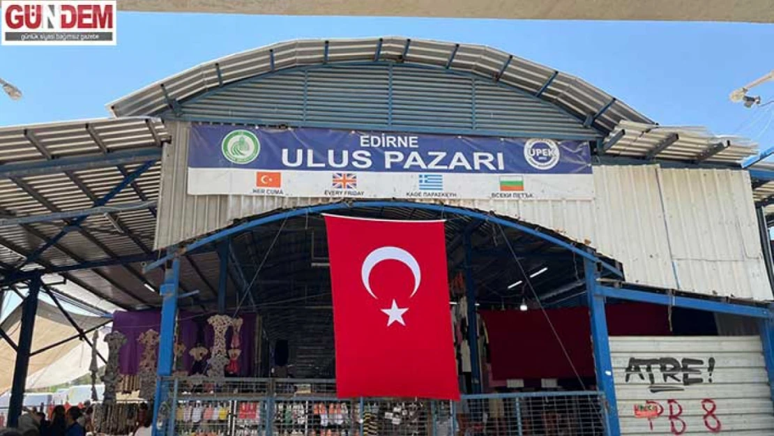 Cuma pazarında yoğunluk
