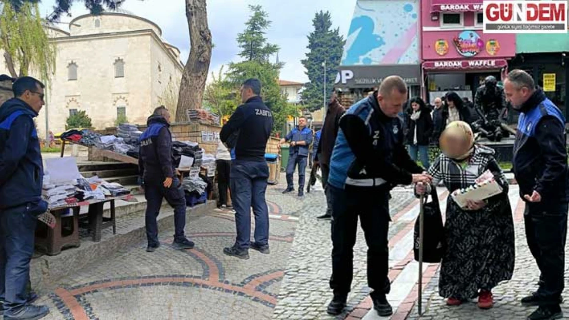 Dilencilere ve kaldırım işgallerine müdahale edildi