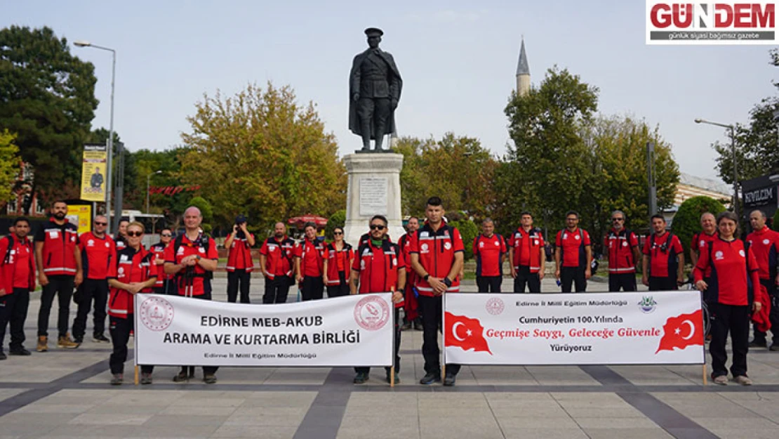 Edirne'de 'Cumhuriyet Yürüyüşü' düzenlendi