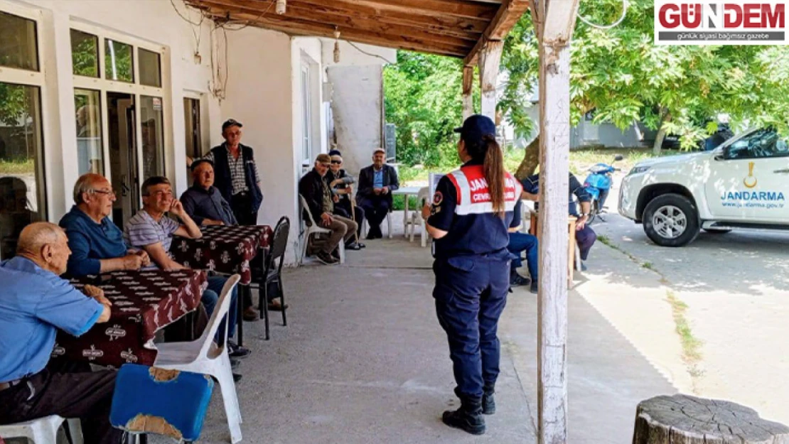 Edirne'de jandarma vatandaşları orman yangınlarına karşı bilgilendirdi