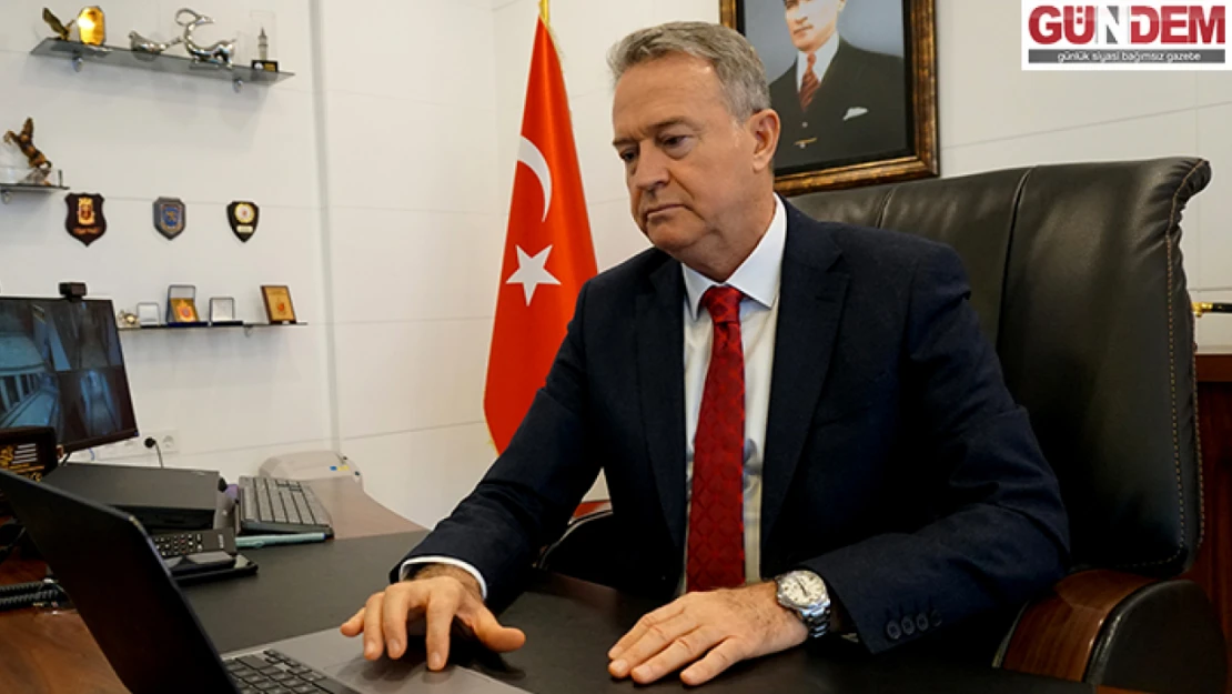 Edirne'de kolluk amirleri ve kurum müdürleri AA'nın 'Yılın Fotoğrafları' oylamasına katıldı