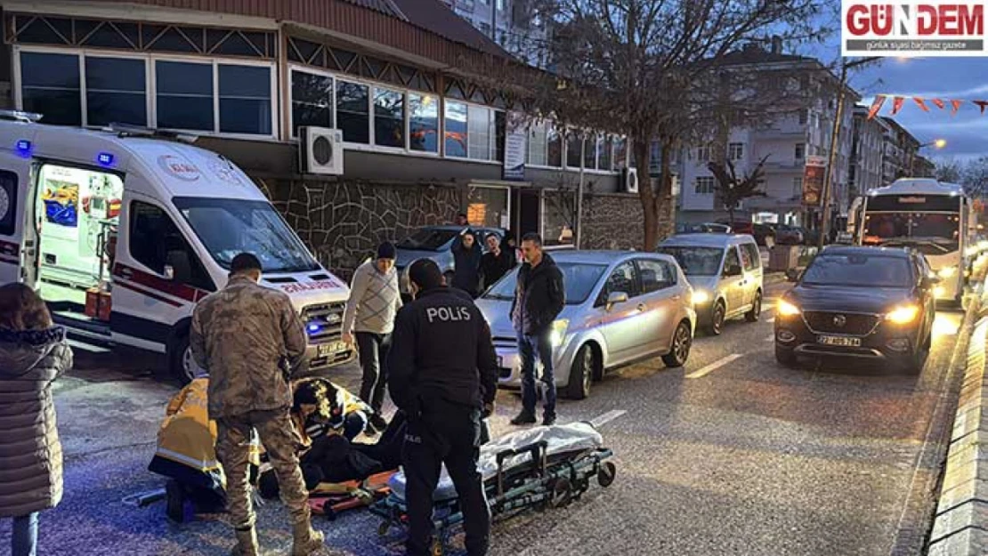 Edirne'de otomobilin çarptığı lise öğrencisi yaralandı