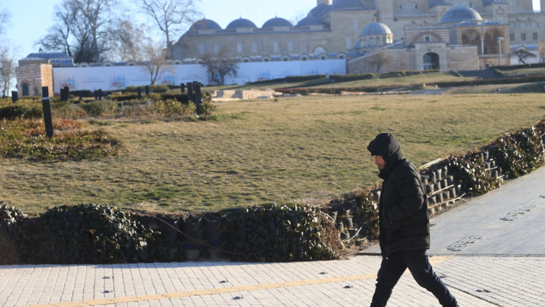 Edirne'de soğuk hava hayatı olumsuz etkiliyor