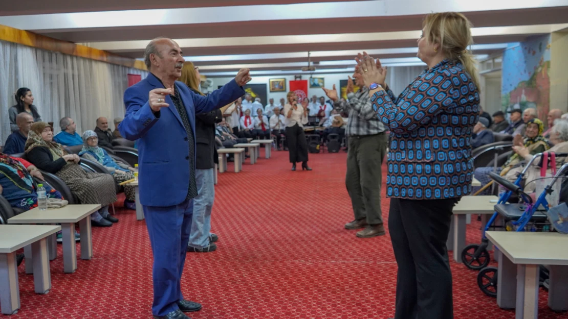 Edirne Huzurevi'nde müzik şöleni