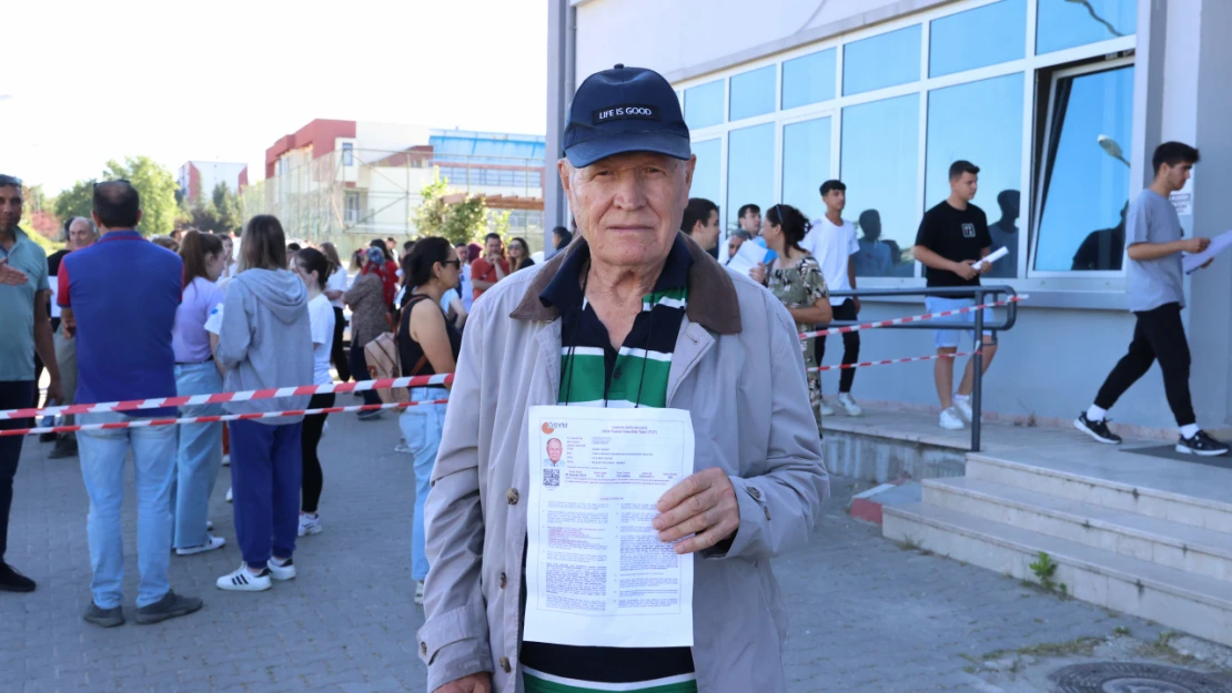 Edirne'nin 'filozof hurdacısı' 81 yaşında gençlere örnek olmak amacıyla YKS'ye girdi