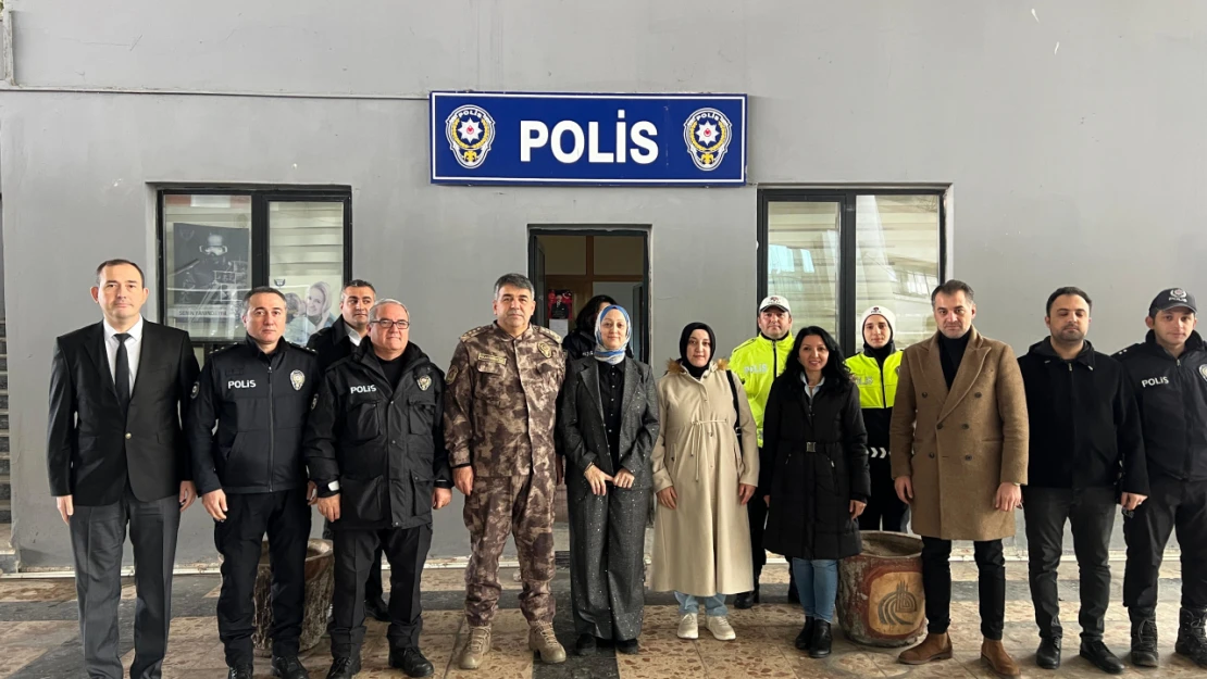 Emekli olan polis memuruna son iş gününde sürpriz