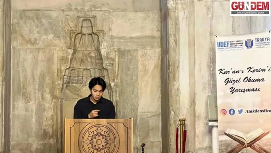 Eski Cami'de Kur'an-ı Kerim Okuma Yarışması