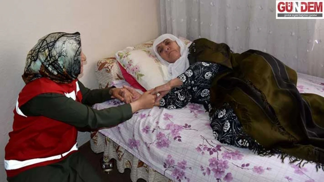 Evde Bakım Yardımı Ödemeleri Artışlı Şekilde Hesaplara Yatıyor