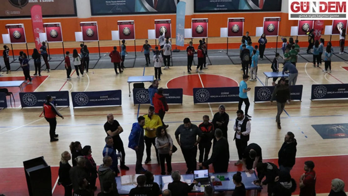 Futsal sona erdi, dart müsabakaları başladı