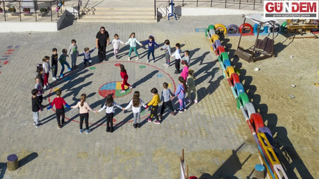 Geleneksel oyunlar okul bahçelerinde canlanıyor