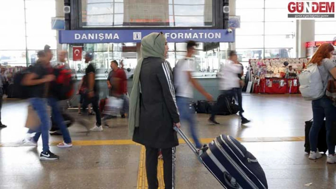 'Gençlerimizi eğitim hayatında desteklemeye devam ediyoruz'