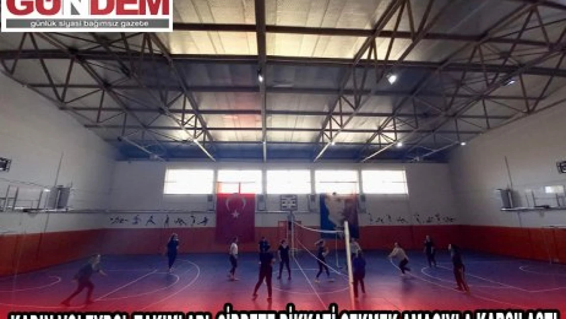 KADIN VOLEYBOL TAKIMLARI, ŞİDDETE DİKKATİ ÇEKMEK AMACIYLA KARŞILAŞTI