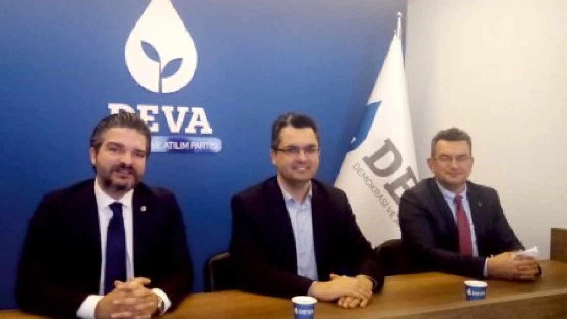'Siyaset kör dövüşte'