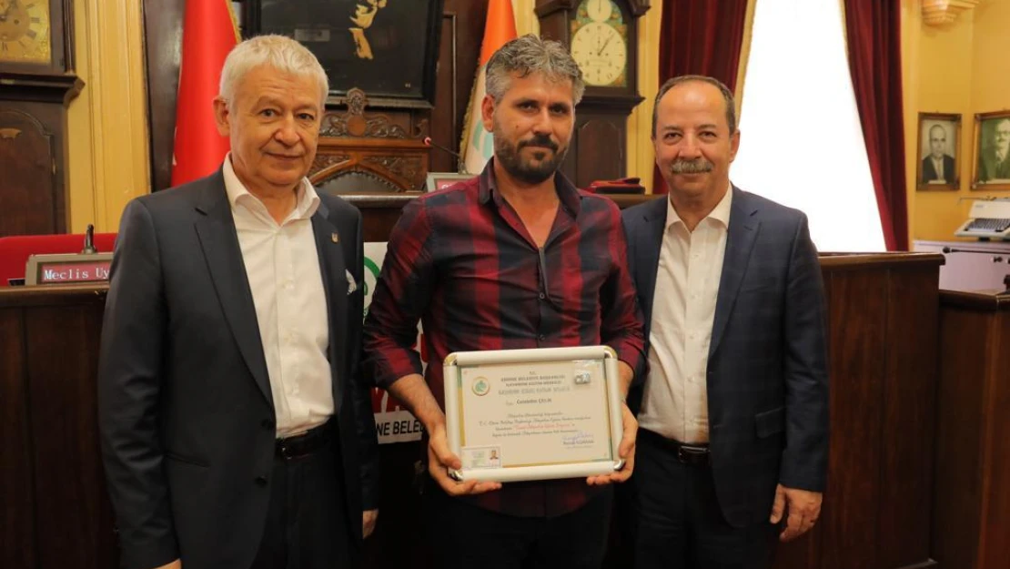 Sertifikaları birlikte verdiler