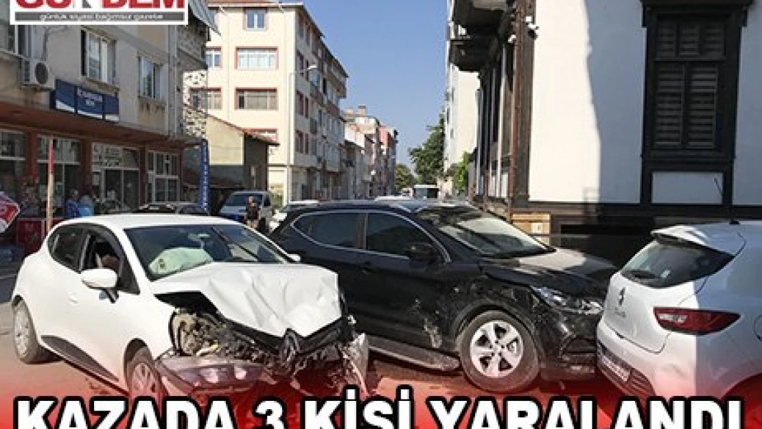 Edirne'de otomobil ile cip çarpıştı: 3 yaralı