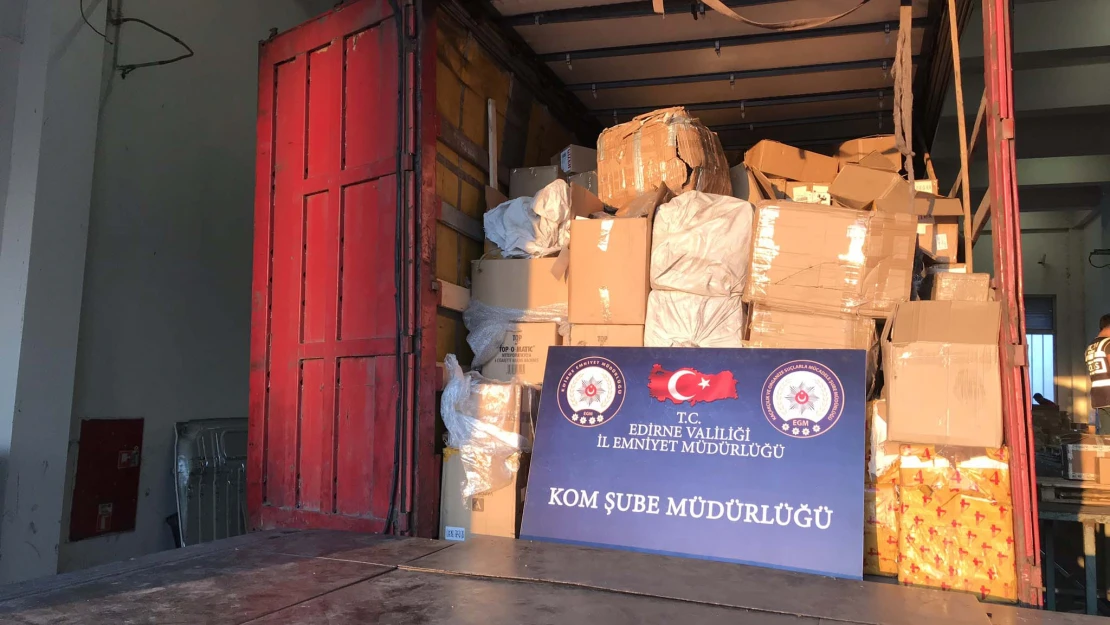 TIR dolusu kaçak malzeme