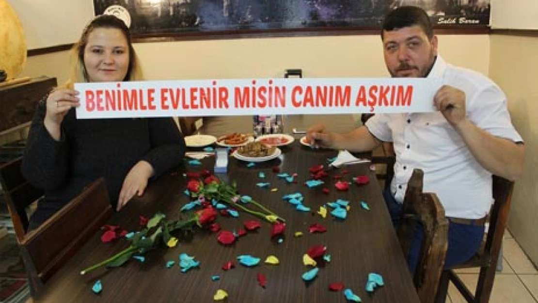 Ciğerli evlilik teklifi
