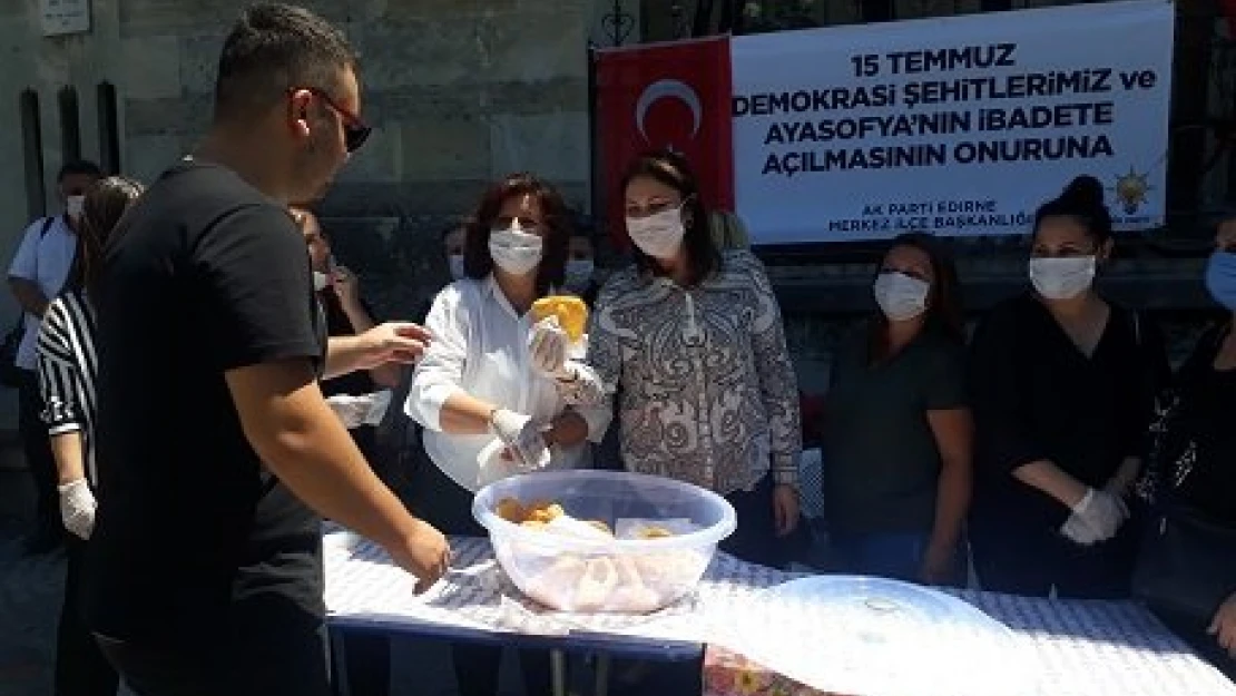 AK Parti'den 15 Temmuz lokması