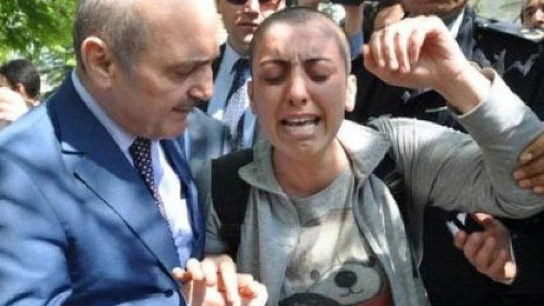 Bayraktar'dan Özçelik açıklaması: 'İÇİM RAHAT'