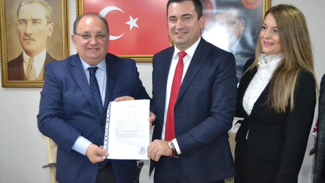 '˜Değişim' için imza attı