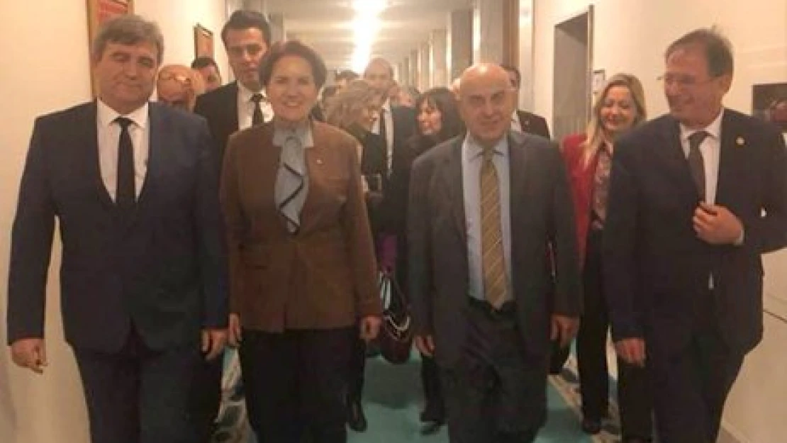 Akşener'le görüştüler
