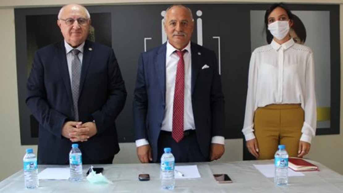 Kamuoyu yoklamalarında 3'üncü partiyiz