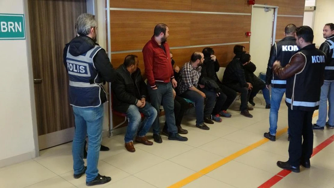 Kırmızı bültenle aranıyorlar