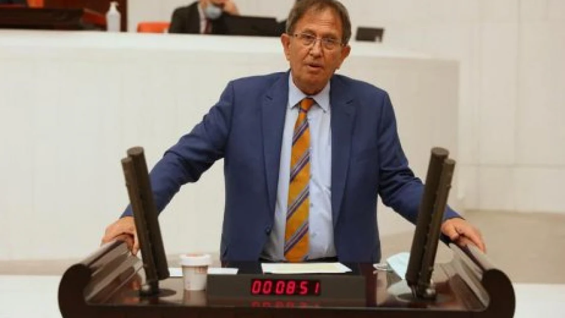 Çakırlar'dan üniversite çıkışı: 'Siyasi parti ikramiyesi olmasın'