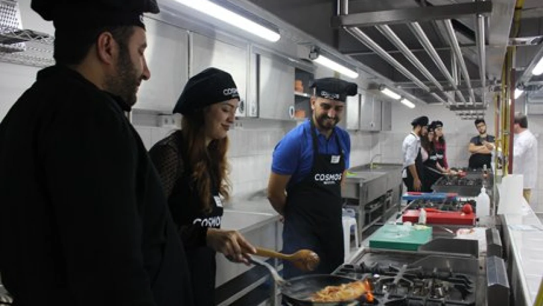Girişimciler yemek yaptı