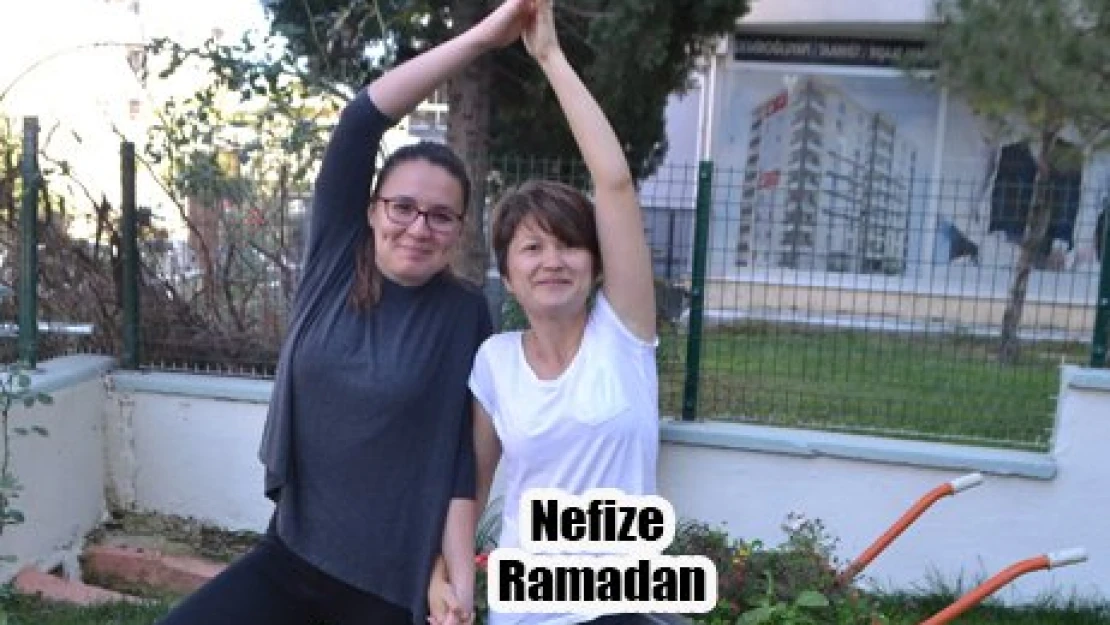 Çocukların YOGACI ablası