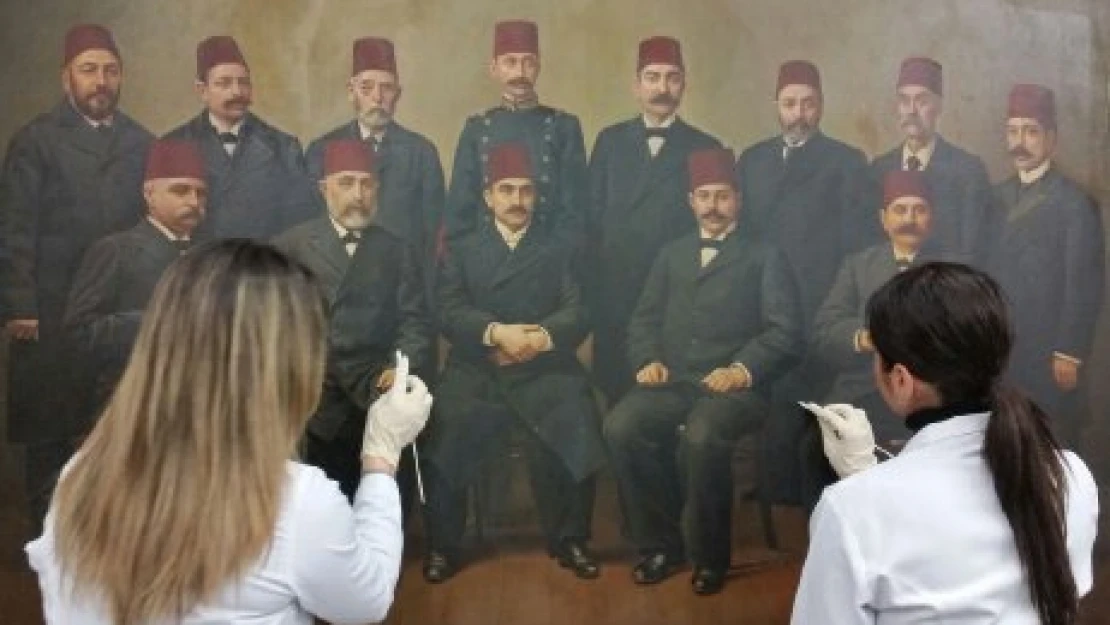 Tarihi tabloda şaşırtan detay