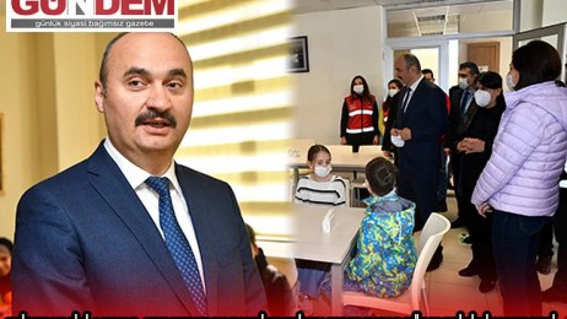 EDİRNE VALİSİ CANALP, UKRAYNA'DAN TAHLİYE EDİLEN KIRIM TATAR TÜRKLERİNİ ZİYARET ETTİ: