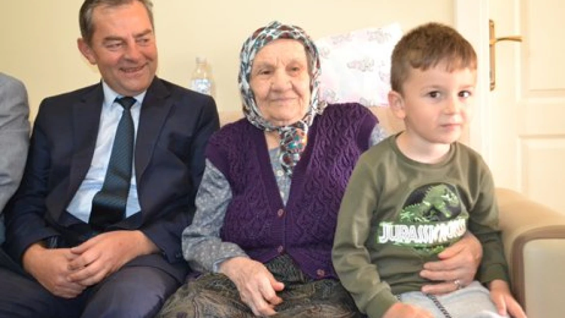 Bir asırlık ömre ziyaret