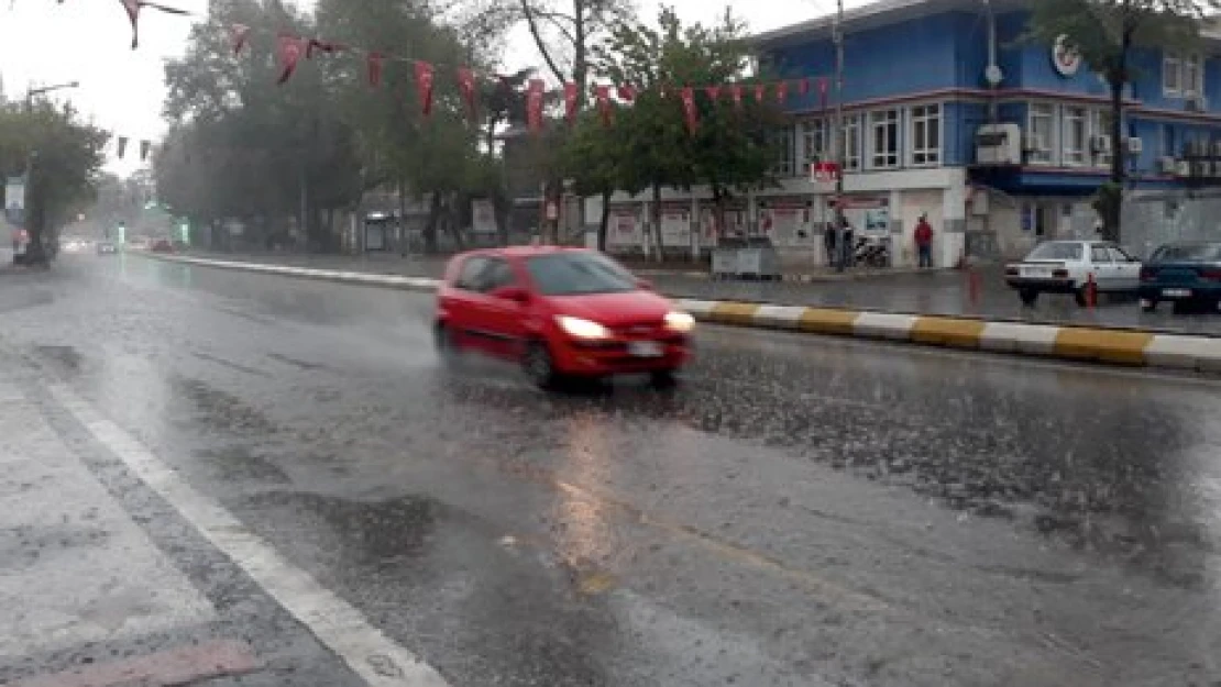 Sağanak Edirne'de etkili oldu