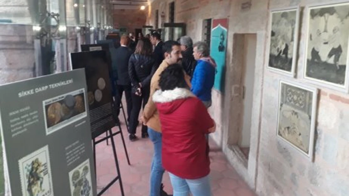 İslami sikke temalı pul sergisi